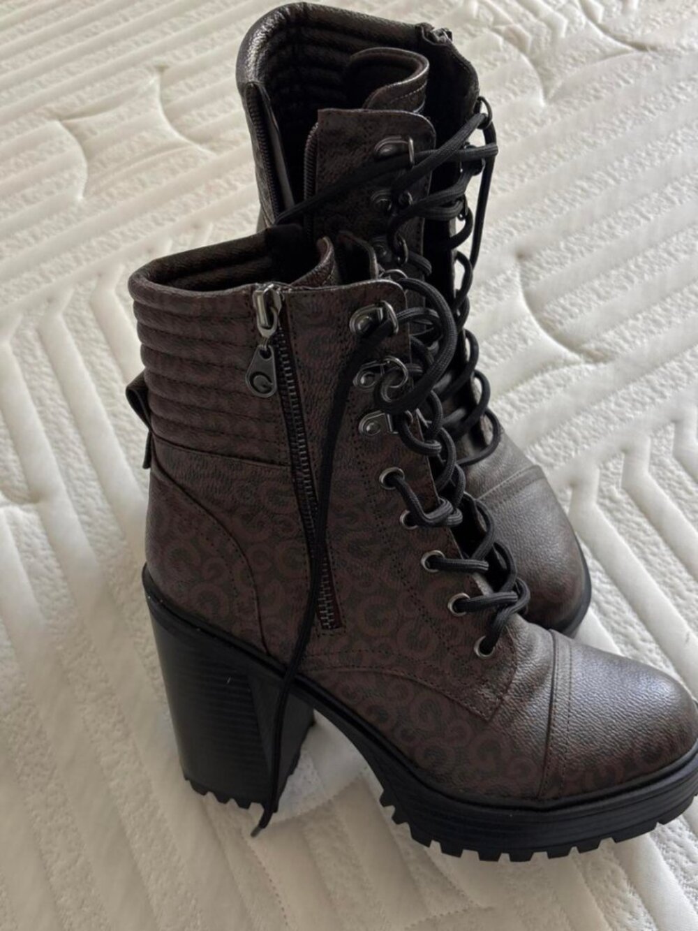 GBG Los Angeles Women's Brown Boots